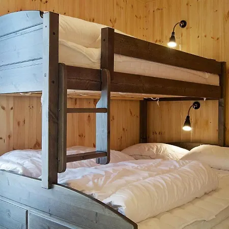4 Star Holiday In F Vang Favang